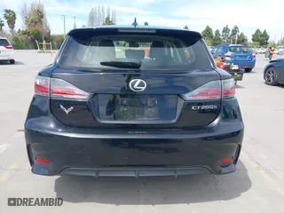 2015 Lexus CT 200h Hybrid with VIN JTHKD5BH7F2230451, listed as a IAAI auction lot 42024891 with 204,561 mi miles. Bid and sale history available at carsss.com. Image 16.