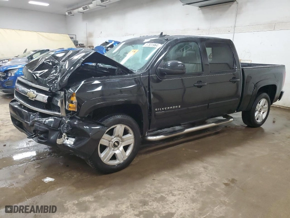 2007 Chevrolet Silverado 1500 LT w/1LT with VIN 2GCEK13M271526763, listed as a Copart auction lot 57831964 with 194,779 mi miles and Clean Title. Bid and sale history available at carsss.com. Image 1.
