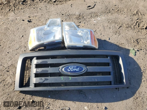 2012 Ford F-150 XL w/HD Payload Pkg with VIN 1FTVX1CF7CKD53156, listed as a Copart auction lot 82223504 with 468,475 mi miles and Clean Title. Bid and sale history available at carsss.com. Image 12.