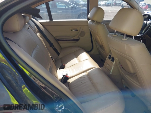 2007 BMW 3 Series 335i with VIN WBAVB73537VF52444, listed as a IAAI auction lot 42348379 with 185,399 mi miles and . Bid and sale history available at DreamBid. Image 8.