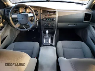 2006 Dodge Magnum z VIN 2D4FV47T26H252231, wystawiony jako Copart lot #87052544 z przebiegiem 169 378 mil mil oraz Szkoda całkowita • Salvage title. Historia ofert i sprzedaży dostępna na DreamBid. Obrazek 8.