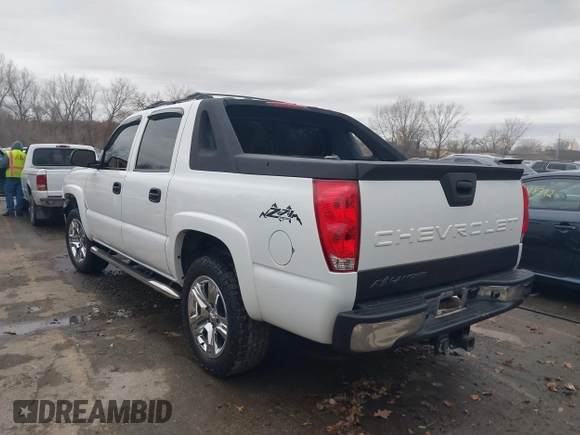 2005 Chevrolet Avalanche Z71 with VIN 3GNEK12Z65G200232, listed as a IAAI auction lot 41128043 with 173,874 mi miles. Bid and sale history available at carsss.com. Image 3.