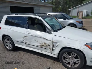 2014 Mercedes-Benz GLK 350 with VIN WDCGG8JB4EG310508, listed as a IAAI auction lot 42113403 with 125,859 mi miles and . Bid and sale history available at DreamBid. Image 6.