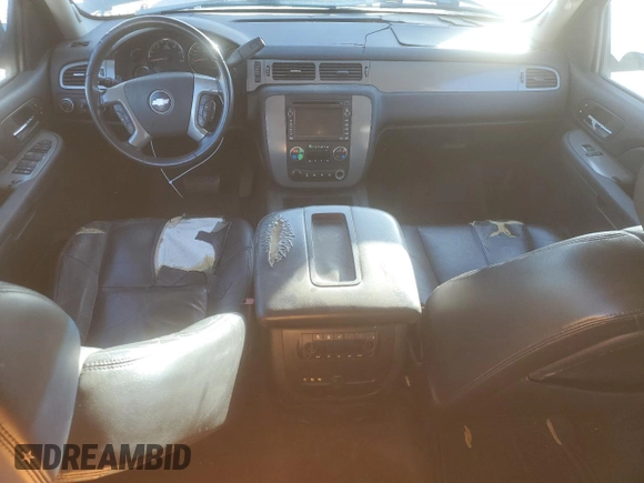 2008 Chevrolet Suburban LT w/2LT with VIN 3GNFK16398G189919, listed as a Copart auction lot 41991075 with 186,747 mi miles and Salvage Title. Bid and sale history available at carsss.com. Image 8.