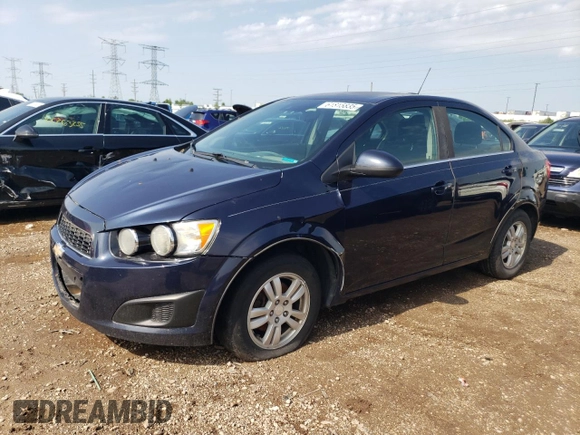 2015 Chevrolet Sonic LT z VIN 1G1JC5SH0F4130656, wystawiony jako Copart lot #61815835 z przebiegiem 262 854 mil mil oraz Czysty tytuł • Clean title. Historia ofert i sprzedaży dostępna na DreamBid. Obrazek 1.