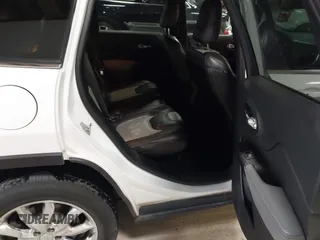 2014 Jeep Cherokee Limited with VIN 1C4PJMDS1EW235980, listed as a IAAI auction lot 41994044 with 128,292 mi miles and . Bid and sale history available at DreamBid. Image 8.