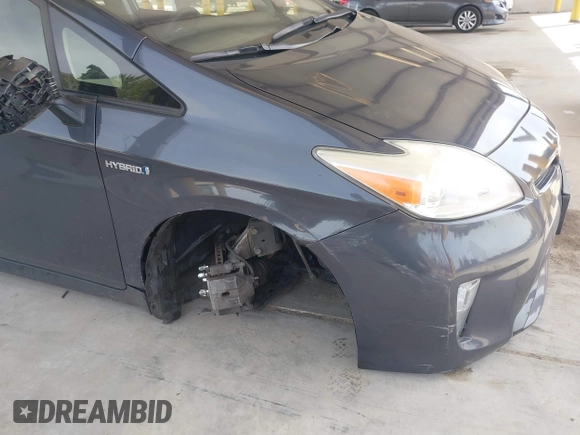 2013 Toyota Prius One with VIN JTDKN3DU0D1712405, listed as a IAAI auction lot 42126912 with 79,421 mi miles and . Bid and sale history available at DreamBid. Image 6.