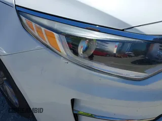 2016 Kia Optima LX z VIN 5XXGT4L3XGG080662, wystawiony jako IAAI lot #42048361 z przebiegiem 99 564 mil mil oraz . Historia ofert i sprzedaży dostępna na DreamBid. Obrazek 18.