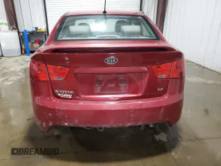 2010 Kia Forte EX z VIN KNAFU4A22A5236916, wystawiony jako Copart lot #56112275 z przebiegiem 186 959 mil mil oraz Szkody całkowita. Historia ofert i sprzedaży dostępna na DreamBid. Obrazek 6.