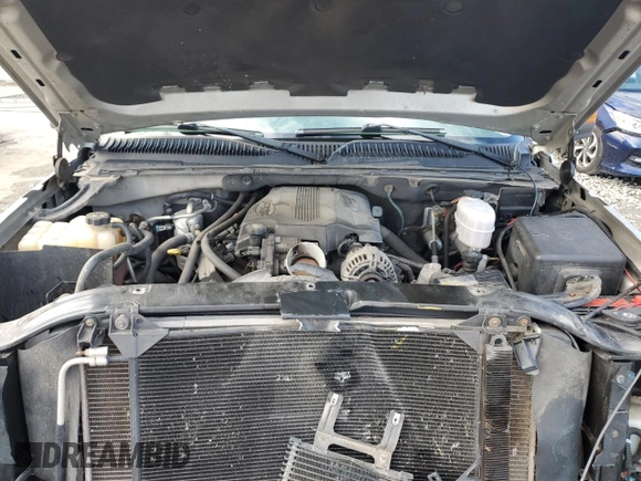 2005 Chevrolet Avalanche LS with VIN 3GNGK22G35G258778, listed as a Copart auction lot 73949614 with 151,928 mi miles and Salvage Title. Bid and sale history available at DreamBid. Image 11.