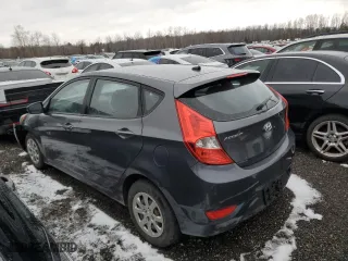 2013 Hyundai Accent GL with VIN KMHCT5AE4DU059431, listed as a Copart auction lot 43833235 with 1 mi miles and Salvage Title. Bid and sale history available at carsss.com. Image 2.