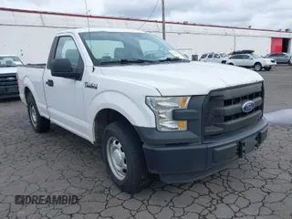 2016 Ford F-150 XL with VIN 1FTMF1C85GKE18267, listed as a IAAI auction lot 41921826 with 122,686 mi miles. Bid and sale history available at carsss.com. Image 1.