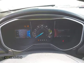 2017 Ford Fusion SE z VIN 3FA6P0HD0HR129175, wystawiony jako IAAI lot #42126532 z przebiegiem 120 424 mil mil oraz . Historia ofert i sprzedaży dostępna na DreamBid. Obrazek 7.