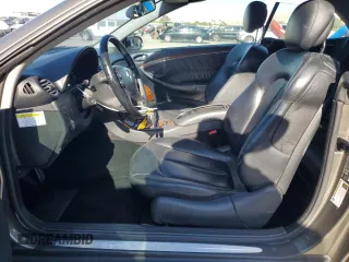2008 Mercedes-Benz CLK 350 z VIN WDBTK56F68F249166, wystawiony jako Copart lot #57809815 z przebiegiem 163 167 mil mil oraz Szkoda całkowita • Salvage title. Historia ofert i sprzedaży dostępna na DreamBid. Obrazek 7.