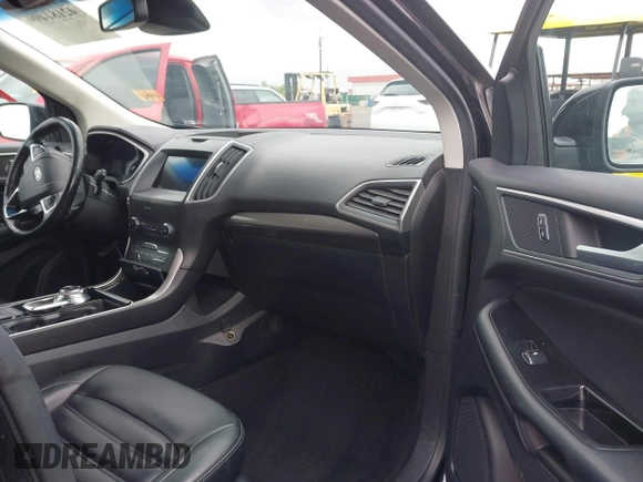 2020 Ford Edge SEL z VIN 2FMPK4J9XLBA78278, wystawiony jako IAAI lot #42181490 z przebiegiem 236 730 mil mil oraz . Historia ofert i sprzedaży dostępna na DreamBid. Obrazek 5.