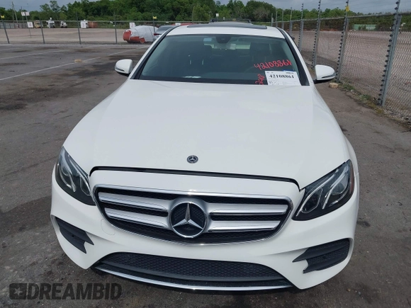 2018 Mercedes-Benz E 300 с VIN WDDZF4JB0JA316206, выставлен на аукционе IAAI как лот 42108861 с пробегом 115 777 миль миль и . История ставок и продаж доступна на DreamBid. Изображение 12.