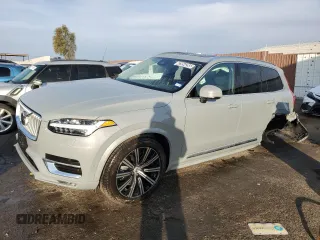 2025 Volvo XC90 Plus with VIN YV4062PE6S1342140, listed as a Copart auction lot 42954285 with 4,584 mi miles and Clean Title. Bid and sale history available at DreamBid. Image 1.