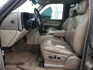 2001 GMC Yukon SLT with VIN 1GKEK13T41J177808, listed as a Copart auction lot 84688194 with 0 mi miles and Salvage Title. Bid and sale history available at carsss.com. Image 7.