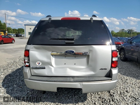 2010 Ford Explorer XLT z VIN 1FMEU7DE2AUA82828, wystawiony jako Copart lot #60664435 z przebiegiem 118 715 mil mil oraz Czysty tytuł • Clean title. Historia ofert i sprzedaży dostępna na DreamBid. Obrazek 6.