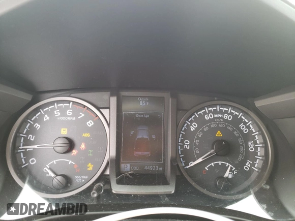 2019 Toyota Tacoma SR z VIN 3TMCZ5AN6KM283109, wystawiony jako Copart lot #58668905 z przebiegiem 44 923 mil mil oraz Szkoda całkowita • Salvage title. Historia ofert i sprzedaży dostępna na DreamBid. Obrazek 9.