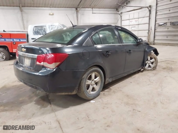 2013 Chevrolet Cruze 1LT with VIN 1G1PC5SBXD7153217, listed as a IAAI auction lot 41914725 with 186,455 mi miles. Bid and sale history available at carsss.com. Image 4.