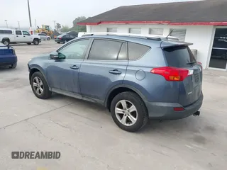 2013 Toyota RAV4 XLE with VIN 2T3RFREV7DW113833, listed as a IAAI auction lot 41545018 with 189,080 mi miles. Bid and sale history available at carsss.com. Image 3.