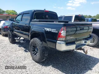 2015 Toyota Tacoma with VIN 5TFLU4EN9FX143428, listed as a IAAI auction lot 42173370 with 200,447 mi miles and . Bid and sale history available at DreamBid. Image 3.