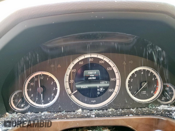 2013 Mercedes-Benz E 350 Luxury with VIN WDDHF5KB5DA728352, listed as a Copart auction lot 59737655 with 68,286 mi miles and Salvage title. Bid and sale history available at DreamBid. Image 9.