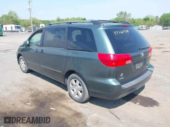 2004 Toyota Sienna XLE with VIN 5TDZA22CX4S043514, listed as a IAAI auction lot 42164904 with 221,644 mi miles. Bid and sale history available at carsss.com. Image 3.