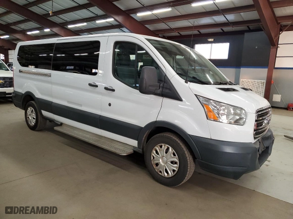 2015 Ford Transit Wagon XL with VIN 1FBZX2YM6FKA83506, listed as a Copart auction lot 88099885 with 182,826 mi miles and Clean Title. Bid and sale history available at carsss.com. Image 4.