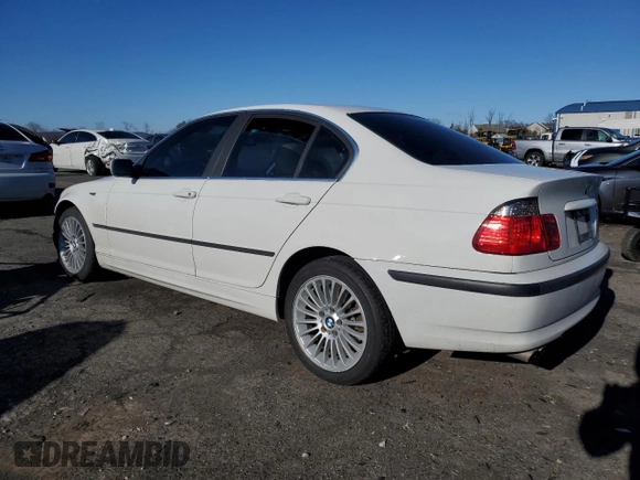 2003 BMW 3 Series 330xi with VIN WBAEW53433PG22202, listed as a Copart auction lot 83300654 with 127,120 mi miles and Salvage Title. Bid and sale history available at carsss.com. Image 2.