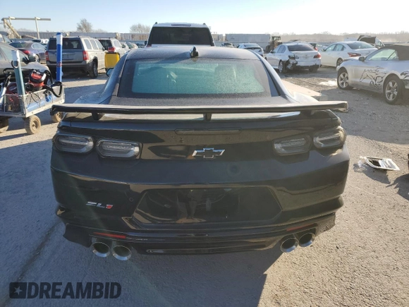 2023 Chevrolet Camaro ZL1 z VIN 1G1FK1R62P0135825, wystawiony jako Copart lot #84081194 z przebiegiem 57 719 mil mil oraz Szkody całkowita. Historia ofert i sprzedaży dostępna na DreamBid. Obrazek 6.