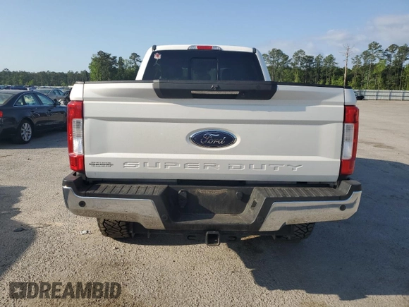 2018 Ford F-250 XL z VIN 1FT7W2BT9JEB21274, wystawiony jako Copart lot #52184465 z przebiegiem 205 296 mil mil oraz Szkoda całkowita • Salvage title. Historia ofert i sprzedaży dostępna na DreamBid. Obrazek 6.