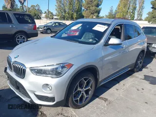 2017 BMW X1 xDrive28i z VIN WBXHT3Z34H4A53805, wystawiony jako IAAI lot #40682476 z przebiegiem 225 253 mil mil oraz . Historia ofert i sprzedaży dostępna na DreamBid. Obrazek 17.