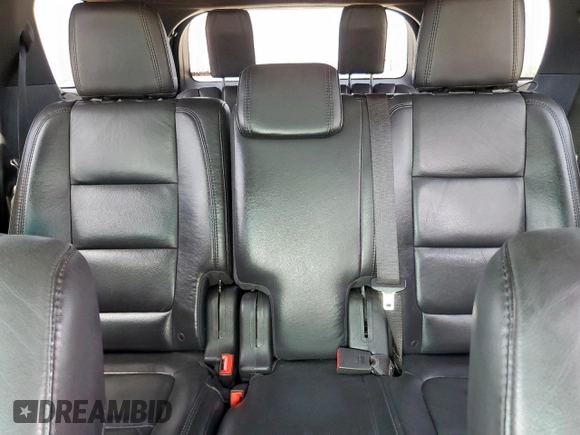 2014 Ford Explorer XLT z VIN 1FM5K7D85EGB00033, wystawiony jako Copart lot #65075575 z przebiegiem 224 867 mil mil oraz Czysty tytuł • Clean title. Historia ofert i sprzedaży dostępna na DreamBid. Obrazek 10.