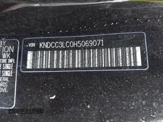 2017 Kia Niro Touring Launch Edition with VIN KNDCC3LC0H5069071, listed as a IAAI auction lot 41673947 with 148,168 mi miles. Bid and sale history available at carsss.com. Image 9.