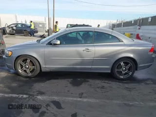 2007 Volvo C70 with VIN YV1MC68297J022644, listed as a IAAI auction lot 41401397 with 1 mi miles. Bid and sale history available at carsss.com. Image 6.