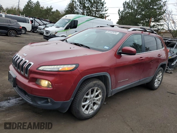 2014 Jeep Cherokee Altitude with VIN 1C4PJMCSXEW124863, listed as a Copart auction lot 82432534 with 194,559 mi miles and Salvage Title. Bid and sale history available at carsss.com. Image 1.