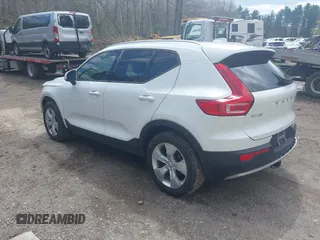 2020 Volvo XC40 Momentum с VIN YV4162UK7L2336776, выставлен на аукционе IAAI как лот 42179230 с пробегом 78 916 миль миль и . История ставок и продаж доступна на DreamBid. Изображение 3.