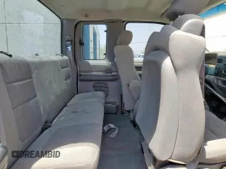 2004 Ford F-350 XL с VIN 1FTSX31S54EB68697, выставлен на аукционе Copart как лот 59771815 с пробегом 191 508 миль миль и Чистый • Clean title. История ставок и продаж доступна на DreamBid. Изображение 10.
