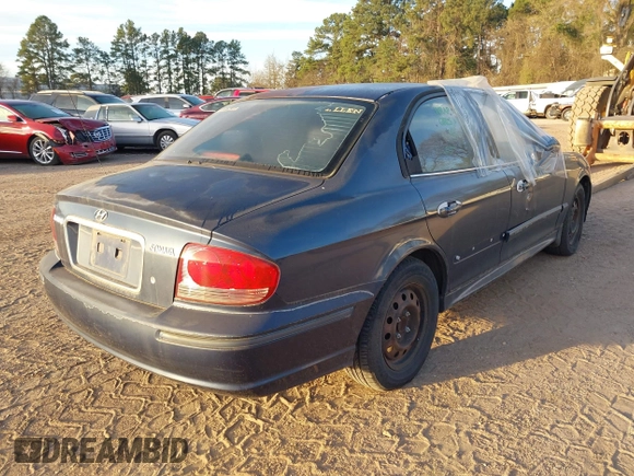 2003 Hyundai Sonata with VIN KMHWF25S93A887316, listed as a IAAI auction lot 41714217 with 299,890 mi miles. Bid and sale history available at carsss.com. Image 4.