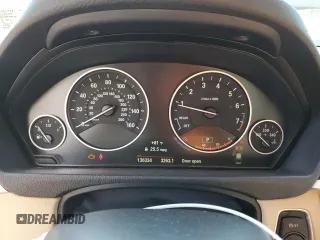 2015 BMW 3 Series 328i xDrive с VIN WBA3B5G56FNS14988, выставлен на аукционе Copart как лот 60500875 с пробегом 136 334 миль миль и Списание • Salvage title. История ставок и продаж доступна на DreamBid. Изображение 9.