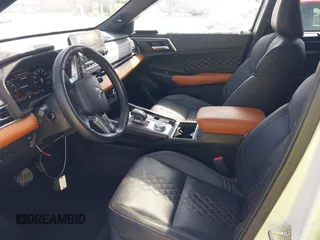 2022 Mitsubishi Outlander SEL z VIN JA4J4VA87NZ082333, wystawiony jako IAAI lot #42096610 z przebiegiem 31 813 mil mil oraz . Historia ofert i sprzedaży dostępna na DreamBid. Obrazek 5.