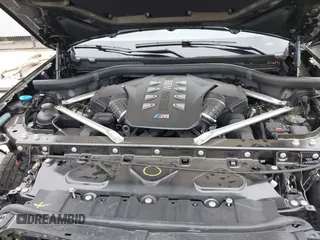 2024 BMW X6 M60i with VIN 5UX43EX06R9U42705, listed as a IAAI auction lot 40359439 with 9,071 mi miles. Bid and sale history available at carsss.com. Image 10.