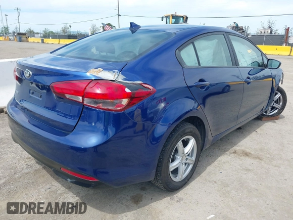 2018 Kia Forte LX with VIN 3KPFK4A77JE230246, listed as a IAAI auction lot 42031081 with 90,456 mi miles. Bid and sale history available at carsss.com. Image 4.