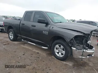 2019 Ram 1500 Tradesman z VIN 1C6RR6FG7KS540500, wystawiony jako IAAI lot #42428496 z przebiegiem 36 890 mil mil oraz . Historia ofert i sprzedaży dostępna na DreamBid. Obrazek 1.