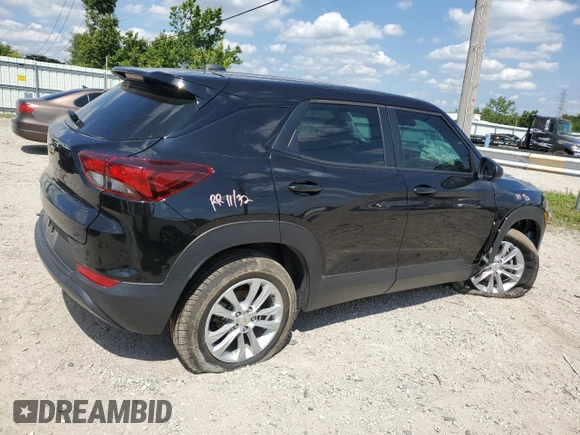 2021 Chevrolet TrailBlazer LS with VIN KL79MMS28MB104034, listed as a Copart auction lot 62546924 with 45,753 mi miles and Salvage Title. Bid and sale history available at DreamBid. Image 3.
