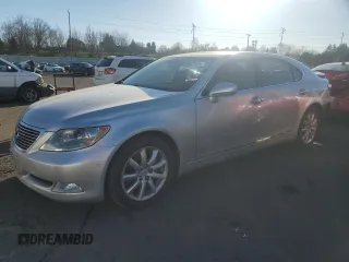 2009 Lexus LS 460 L z VIN JTHGL46FX95035992, wystawiony jako Copart lot #46688365 z przebiegiem 109 763 mil mil oraz Szkoda całkowita • Salvage title. Historia ofert i sprzedaży dostępna na DreamBid. Obrazek 1.