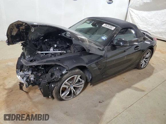 2025 BMW Z4 sDrive30i with VIN WBAHF3C06SWY43759, listed as a Copart auction lot 47839335 with 0 mi miles and Salvage Title. Bid and sale history available at carsss.com. Image 1.