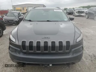 2017 Jeep Cherokee Trailhawk z VIN 1C4PJMBS5HW595681, wystawiony jako Copart lot #55242795 z przebiegiem 52 783 mil mil oraz Szkoda całkowita • Salvage title. Historia ofert i sprzedaży dostępna na DreamBid. Obrazek 5.
